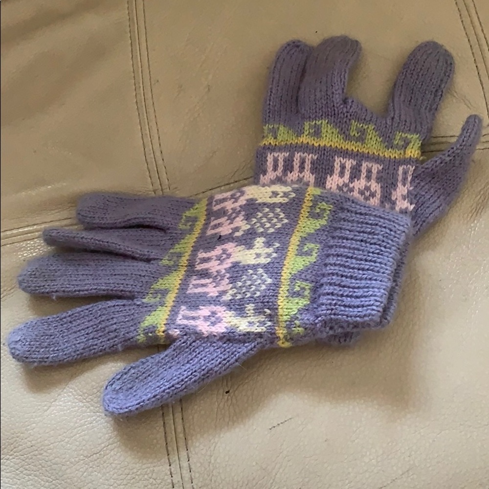 Real Peruvian gloves Lila color